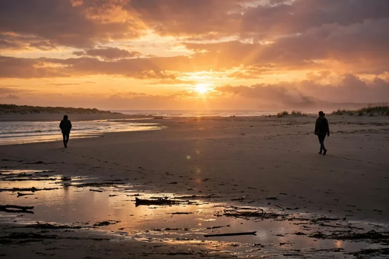 Situationship meaning - couple silhouette at sunset